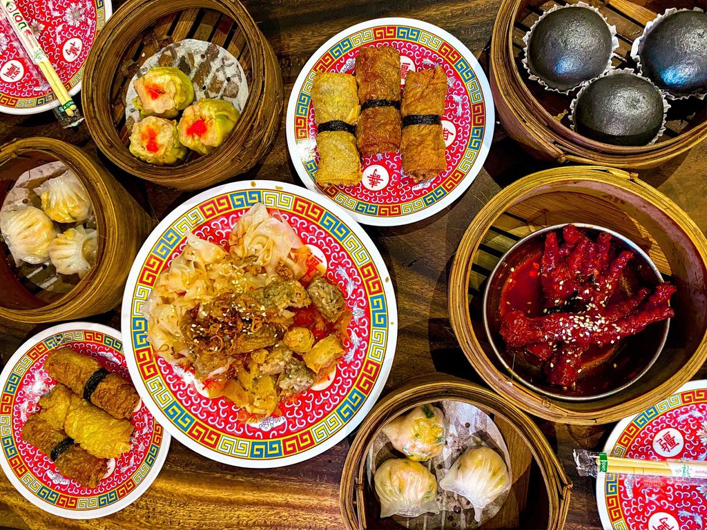 10 Rekomendasi Tempat Makan di Jakarta yang Enak dan Murah